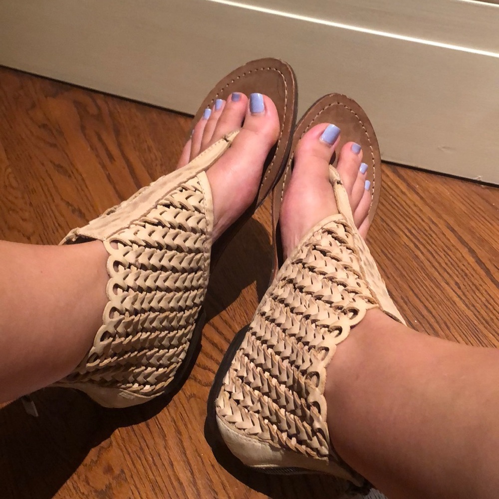 Mia Limited Edition knit sandals